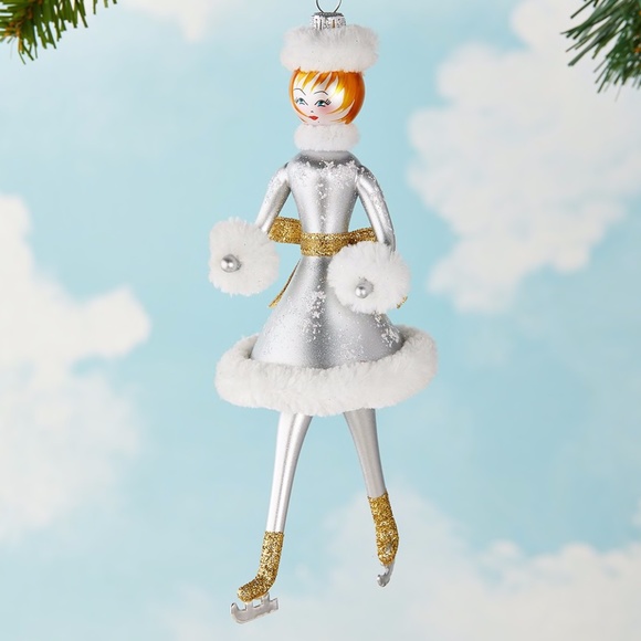 De Carlini Skater Lady Christmas Ornament